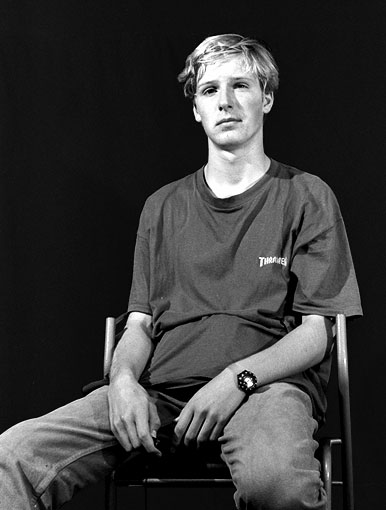 abgeklärter, junger Mann